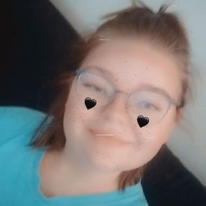 Meet your Posher, Kaleigh